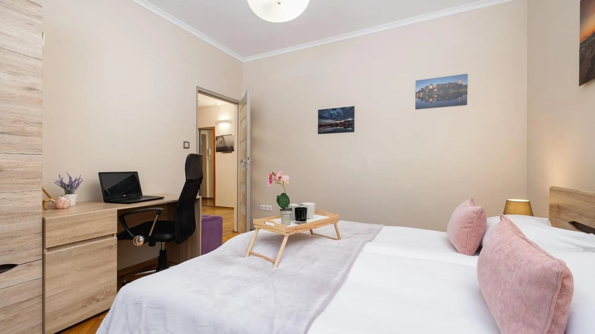Family Apartment Near Galeria Kazimierz Cracow By Noclegi Renters Krakow 0*,